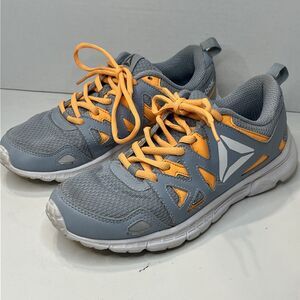 Reebok Womens 8 Run Supreme 3.0 MT Gray Orange Low Top Lace Up